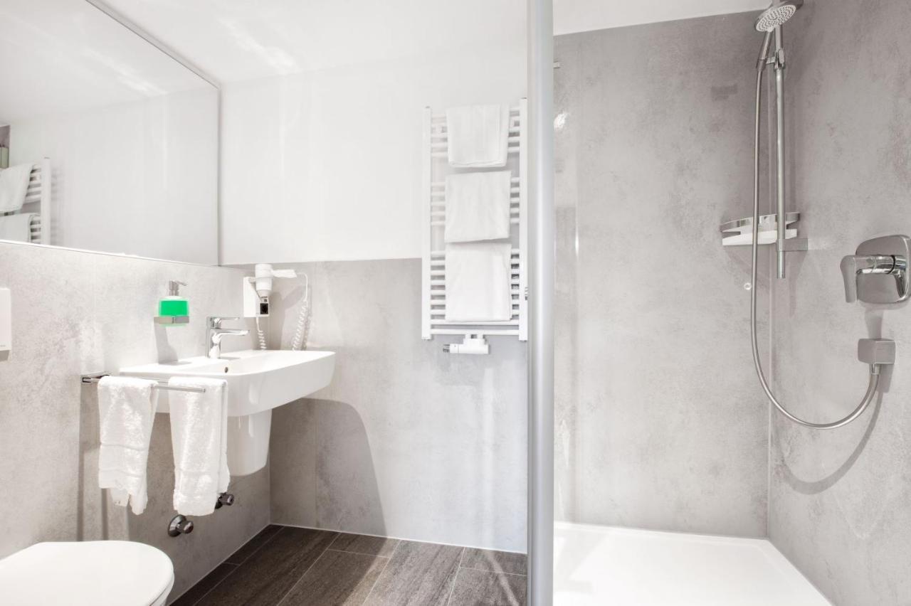 Hotelgasthof Bayerischer Hof ズルツバッハ・ローゼンベルク エクステリア 写真